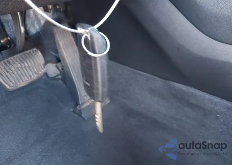 2016 Kia Sorento 3.3L Lx z USA, uszkodzony, nr VIN 5XYPG4A59GG109721